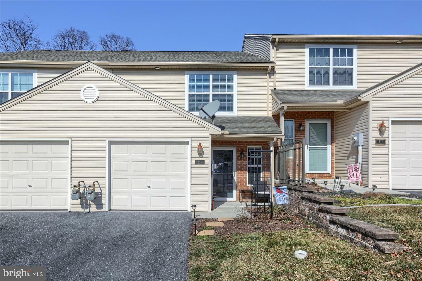 Property Photo:  515 Dakemich Court  PA 17025 