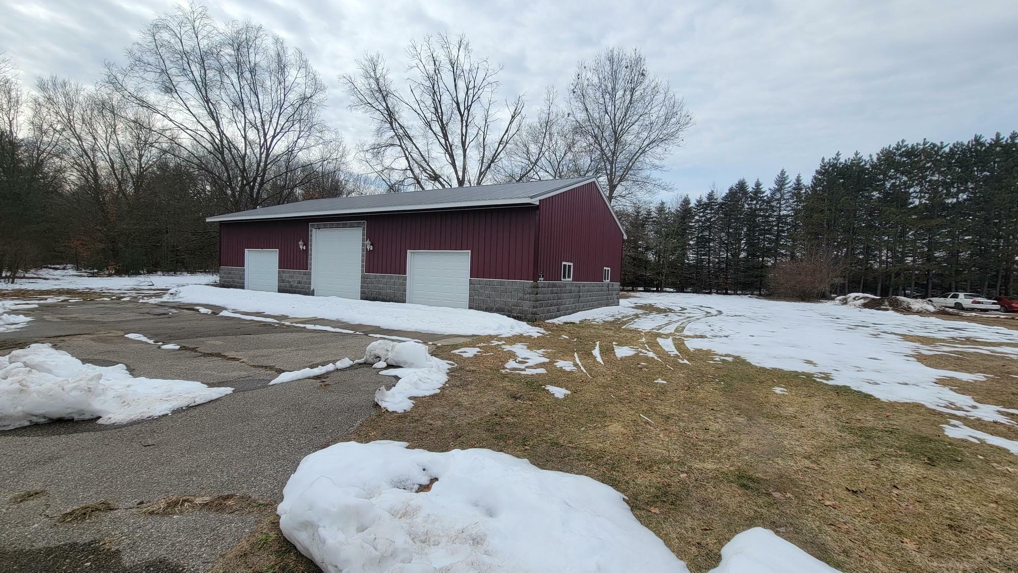 Property Photo:  14230 19 Mile Road NE  MI 49326 