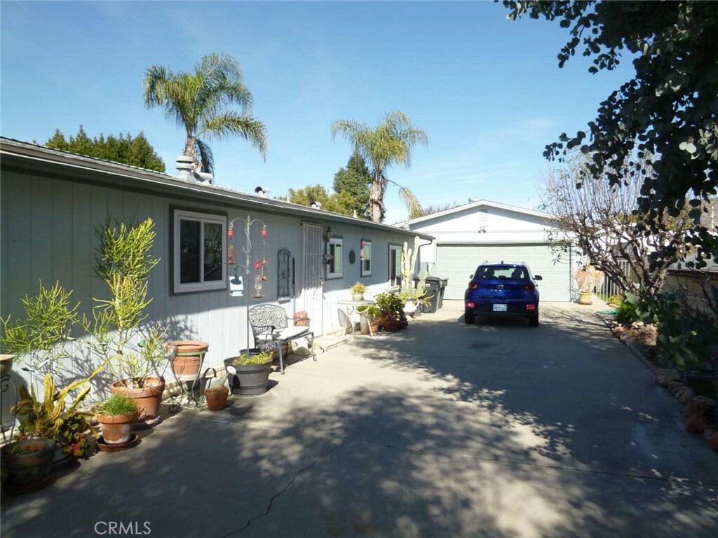 Property Photo:  567 Estrella Street  CA 92582 