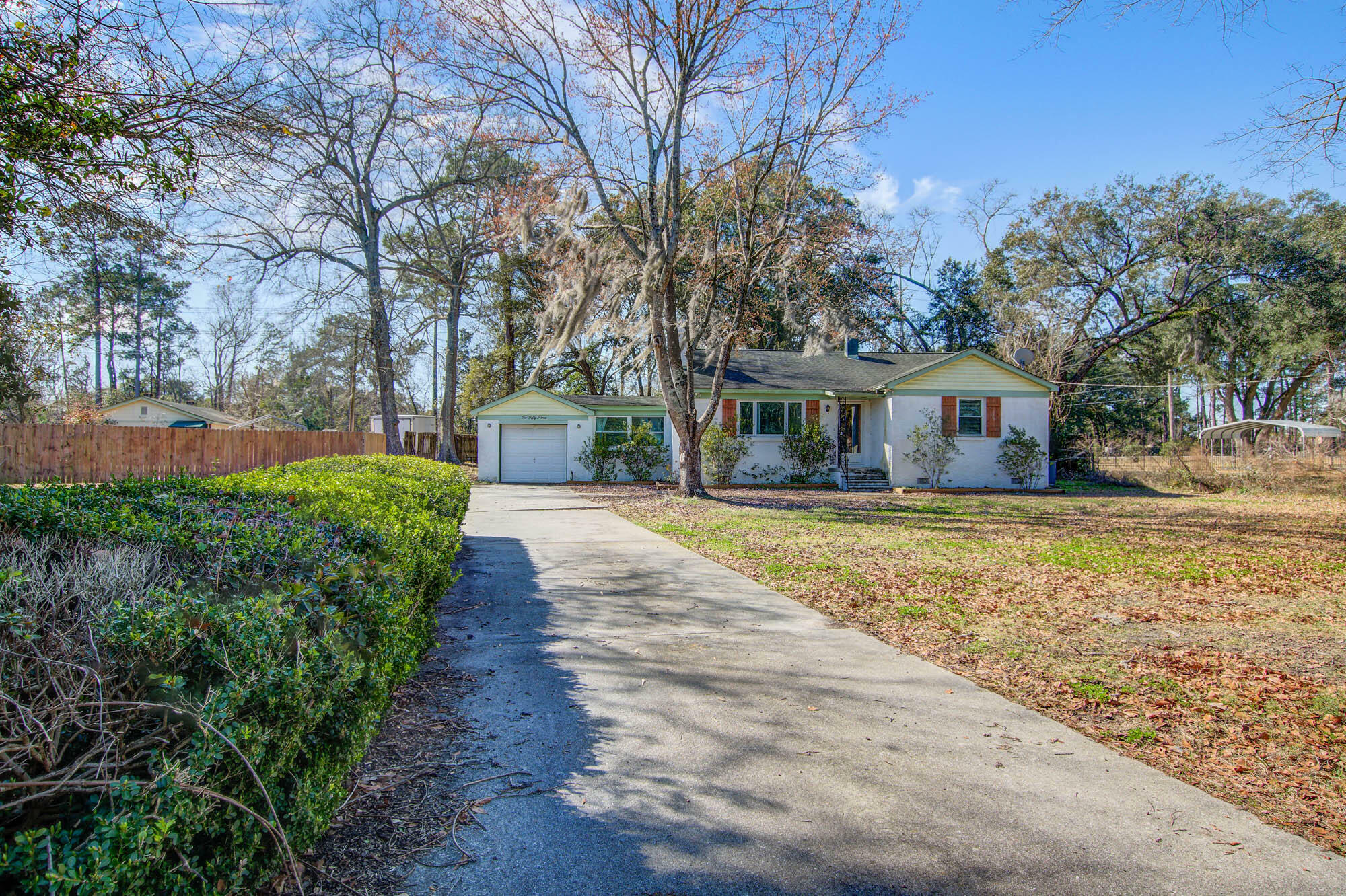 Property Photo:  1053 Riverview Drive  SC 29410 