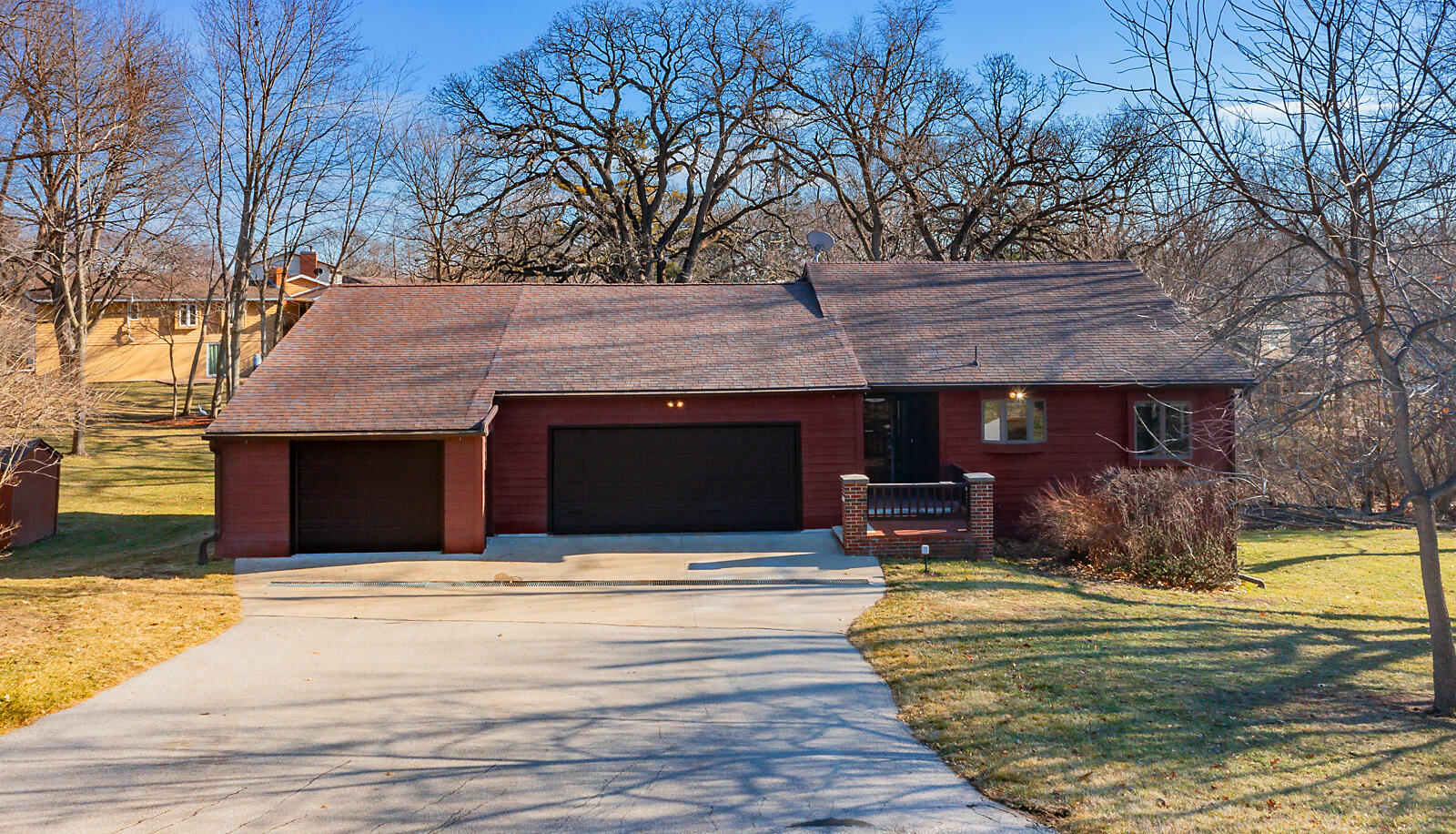 Property Photo:  3906 Squaw Road  IA 50014 