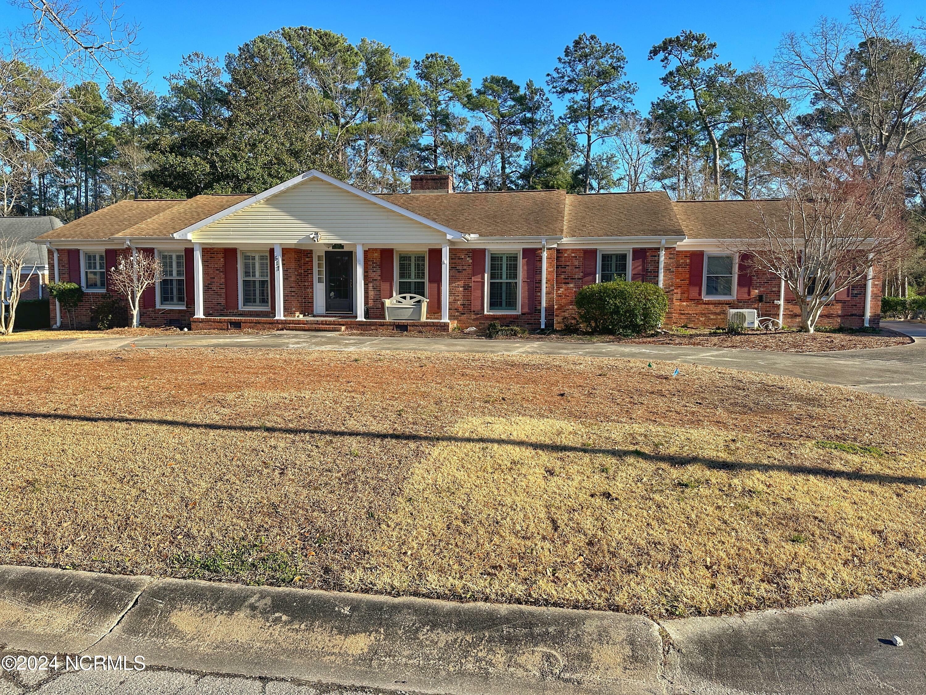 Property Photo:  517 University Drive  NC 28546 