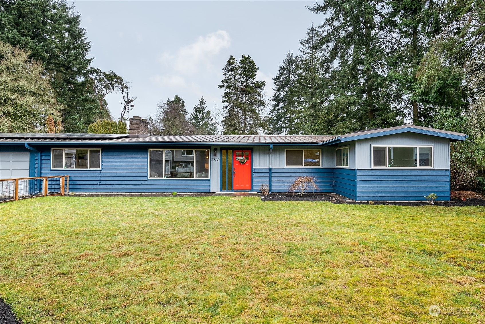 Property Photo:  17530 20th Pl NE  WA 98155 