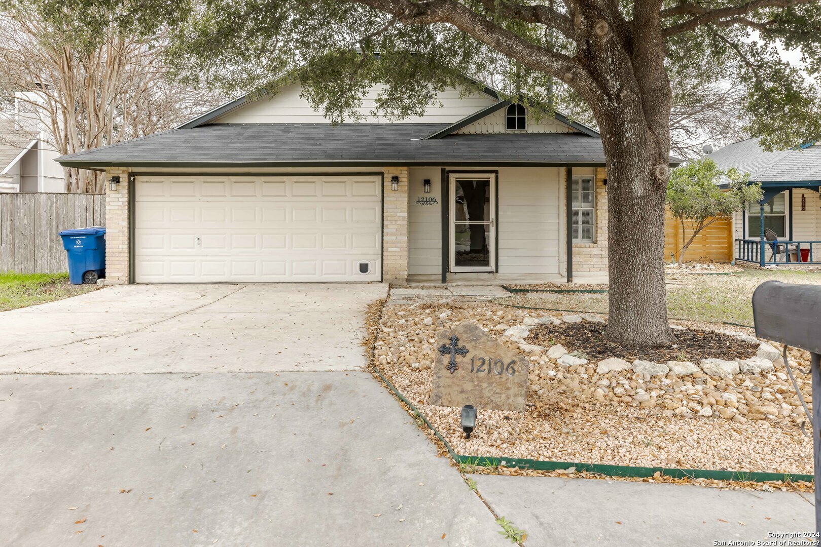 Property Photo:  12106 Ridge Ct  TX 78247 