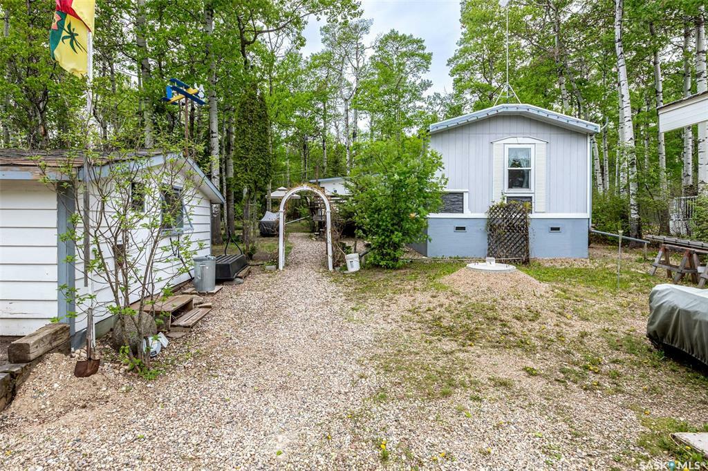 Property Photo:  236 Boissiere Drive  SK S0K 3V0 