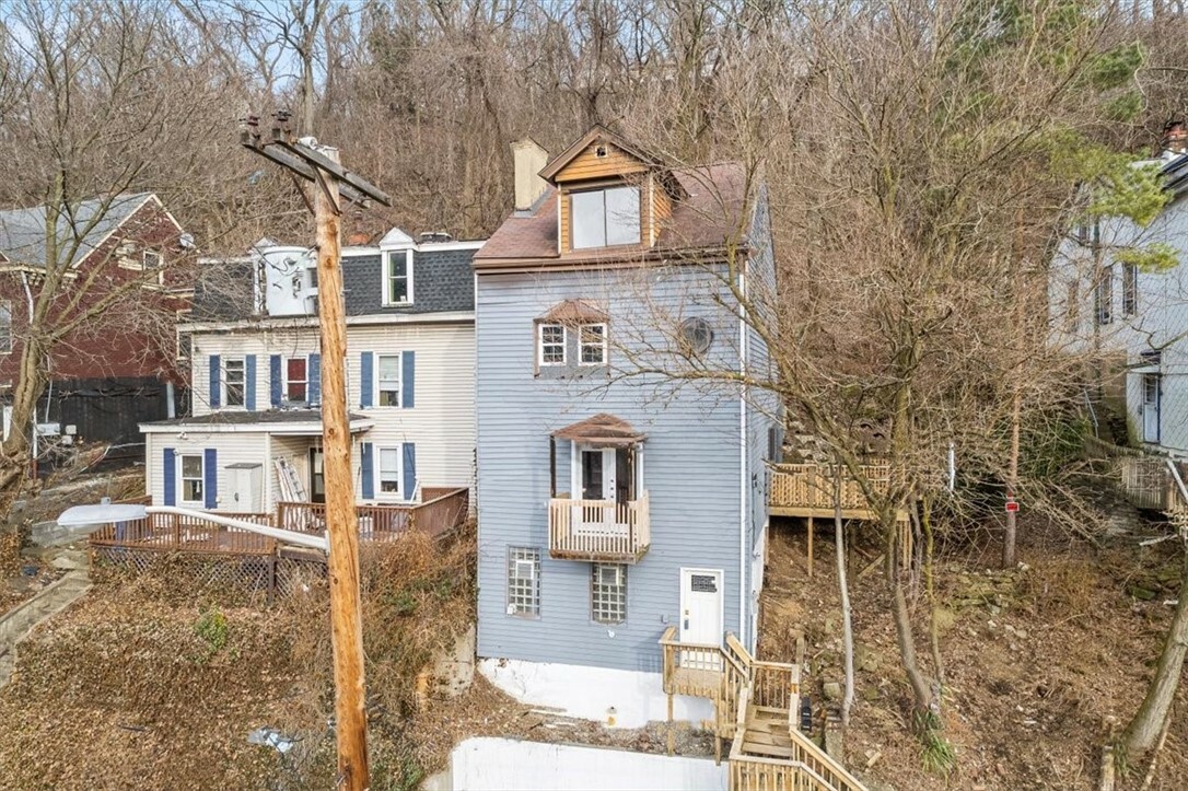 Property Photo:  15 Solar St  PA 15212 