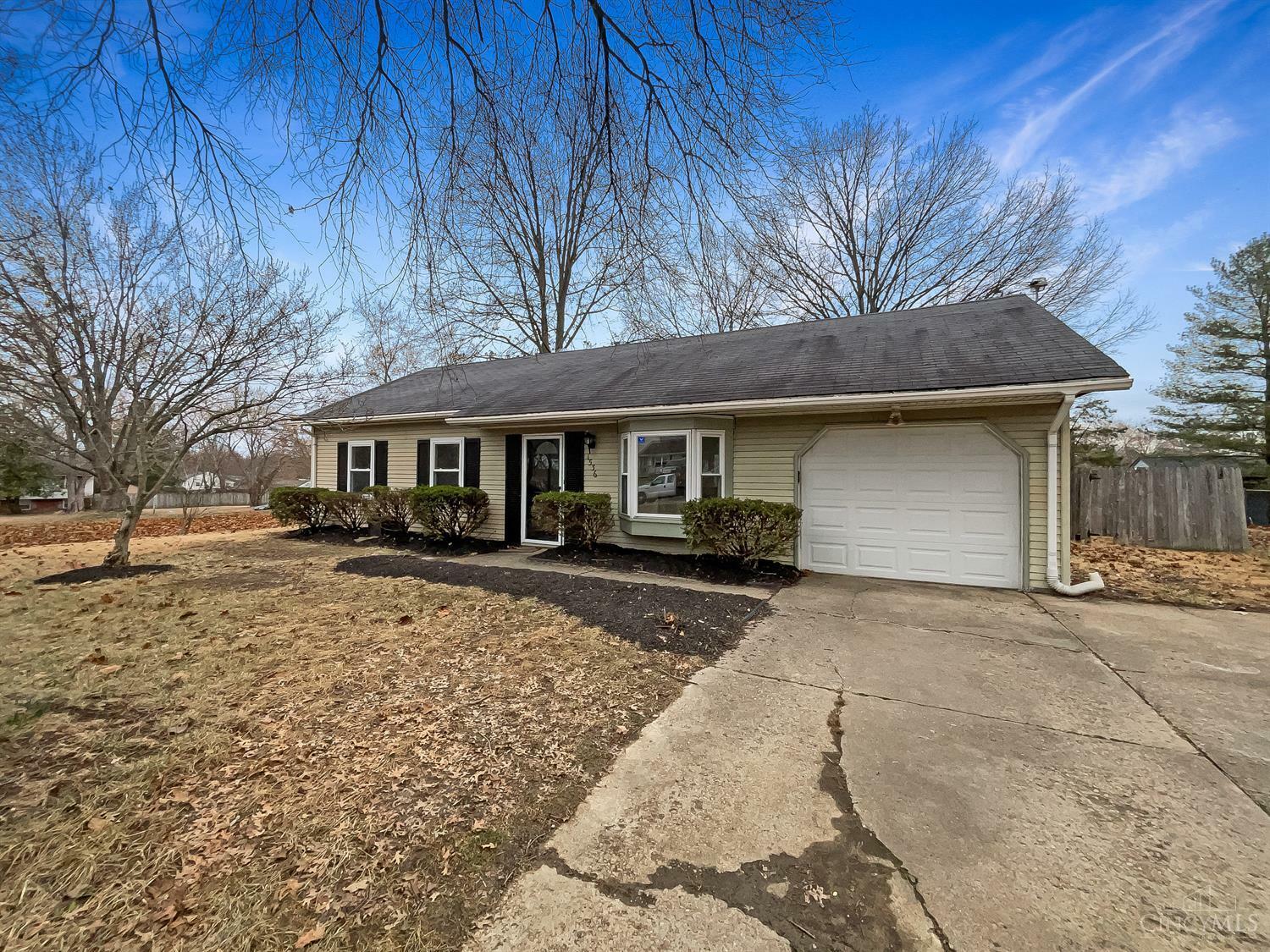 Property Photo:  1536 E Meadowbrook Drive  OH 45140 