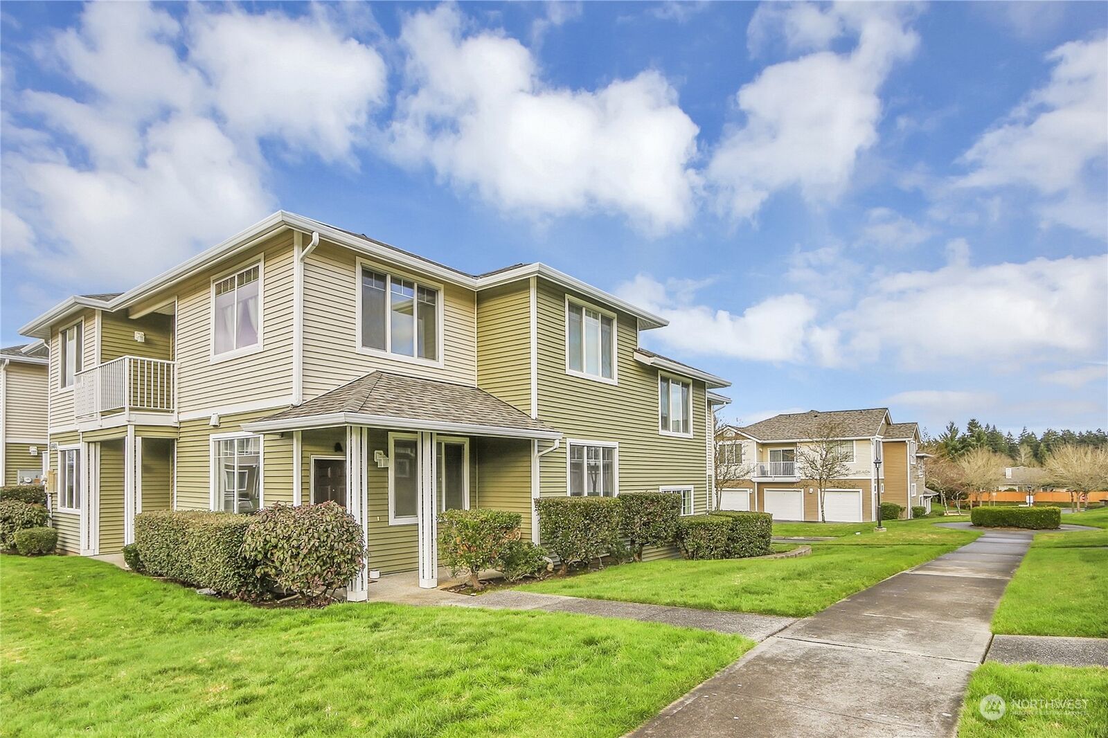 Property Photo:  1108 59th Street SE A-14  WA 98092 