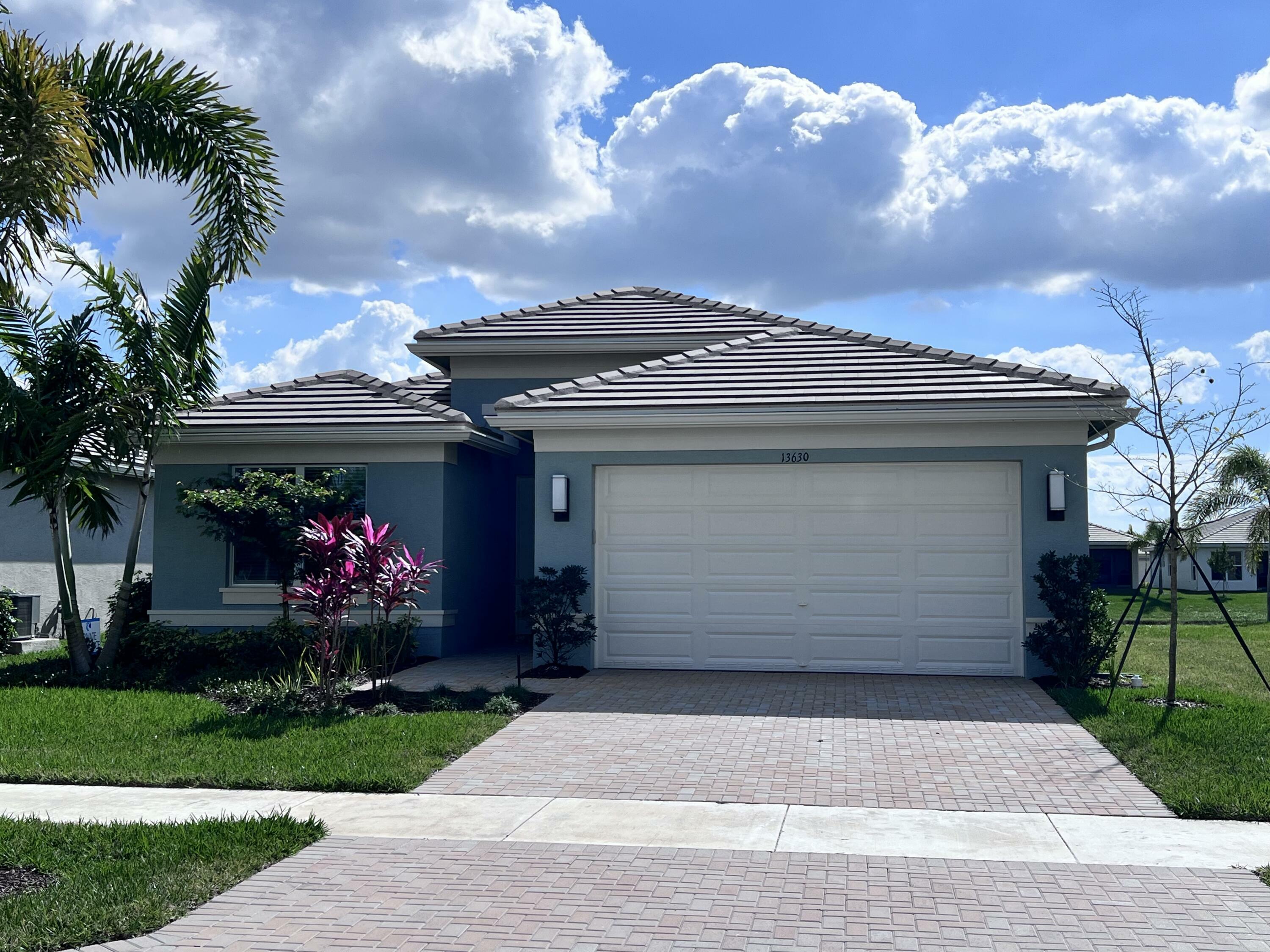 Property Photo:  13630 SW Oceanus Boulevard  FL 34987 