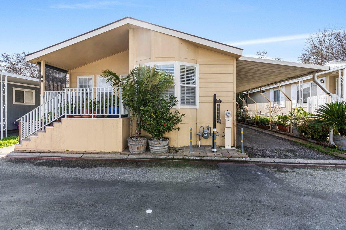 Property Photo:  200 Ford Road 190  CA 95138 