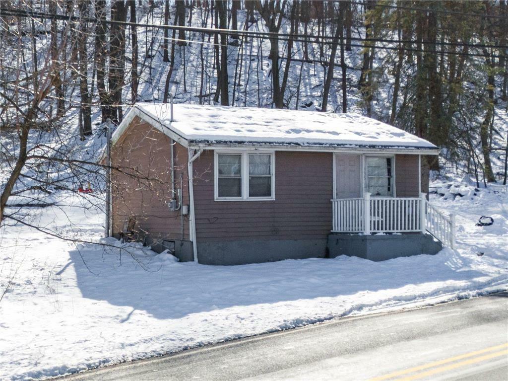 Property Photo:  335 Cedarville Road  PA 18042 