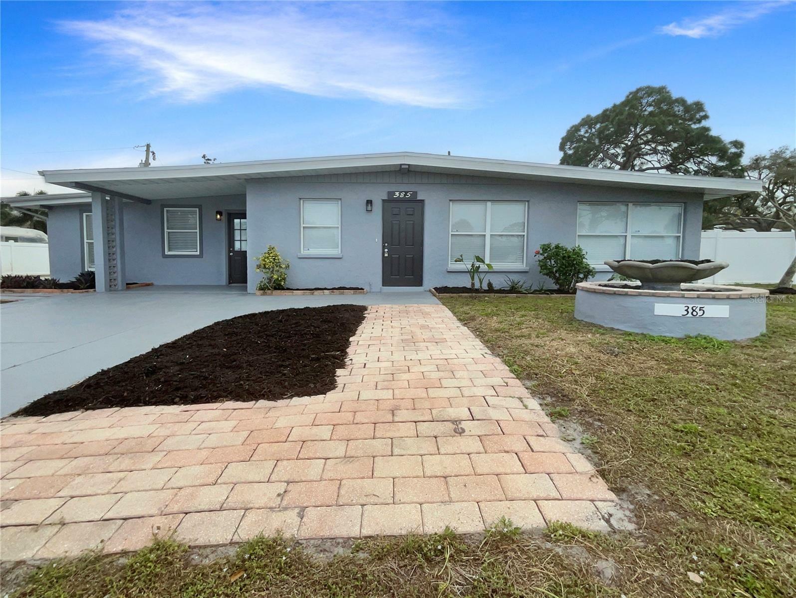 385 W Seminole Drive  Venice FL 34293 photo