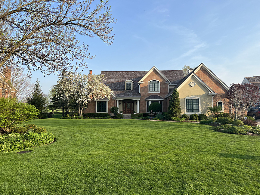 Property Photo: 1950 W Southmeadow Lane IL 60045
