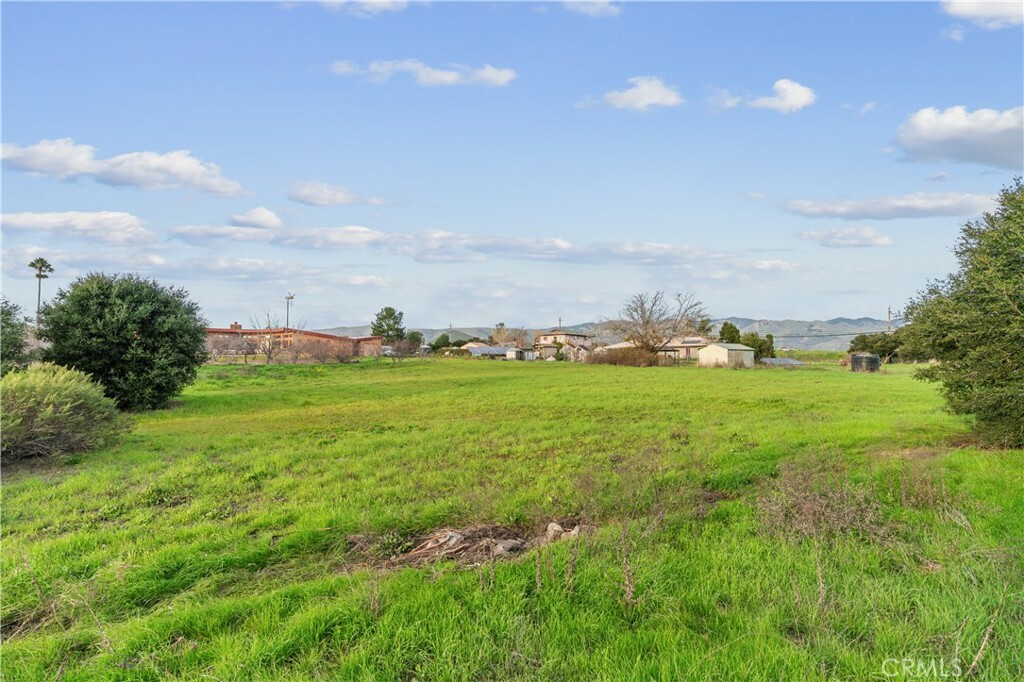 Property Photo:  5275 Windmill Way  CA 93401 