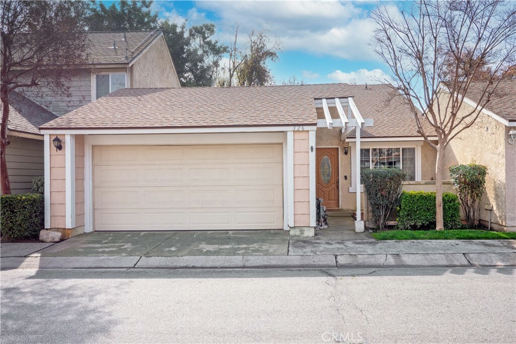 Property Photo:  326 E Cottonwood Street  CA 91761 