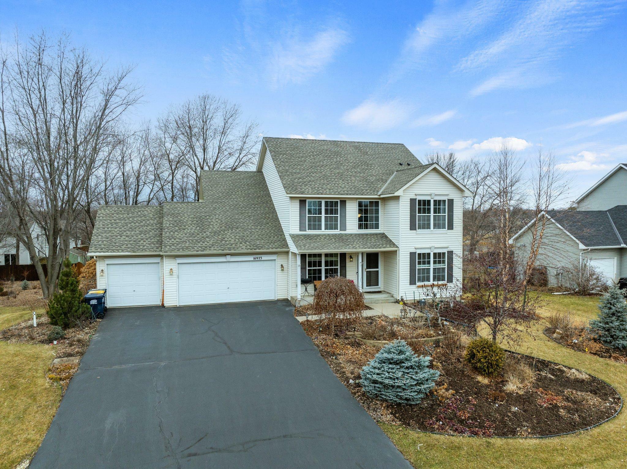 16923 Festal Avenue  Lakeville MN 55024 photo