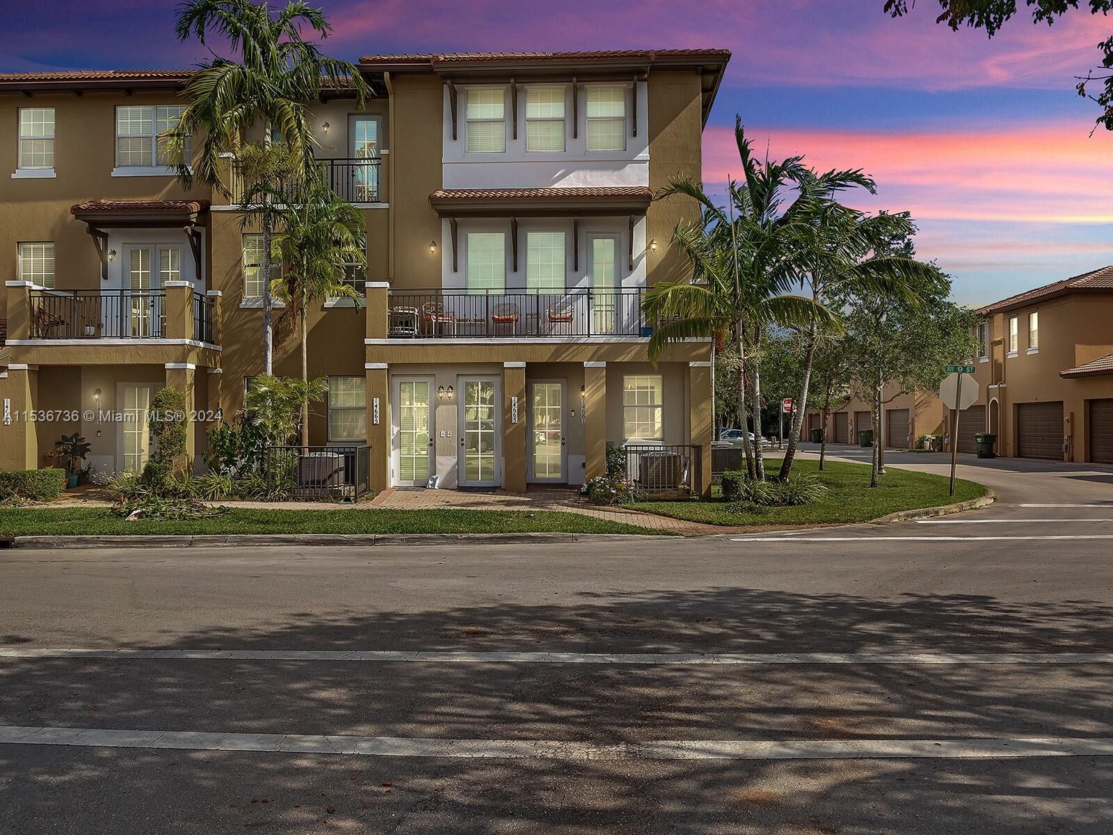 Property Photo: 14661 SW 9th St 1809 FL 33027
