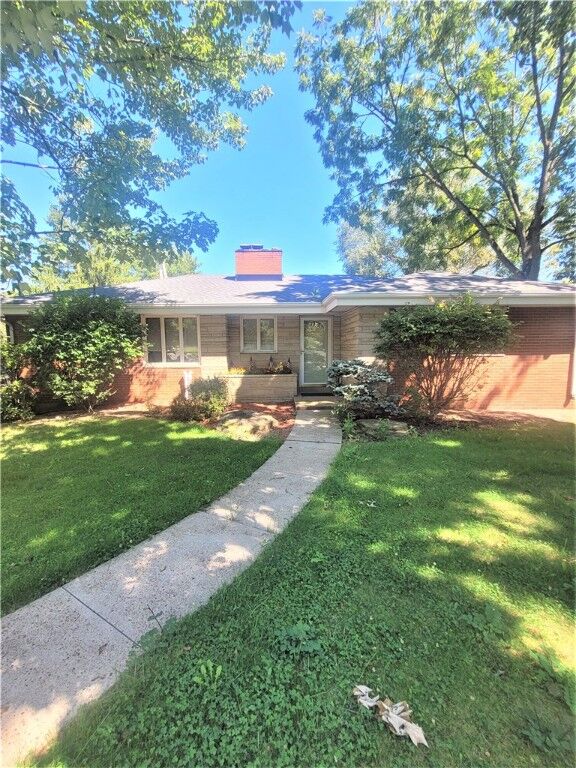 Property Photo:  7820 Old Perry  PA 15237 