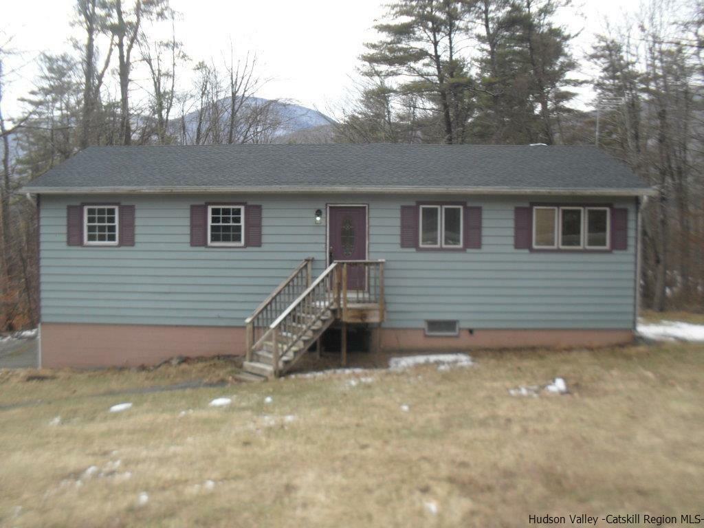 Property Photo:  53 Deerfield  NY 12412 