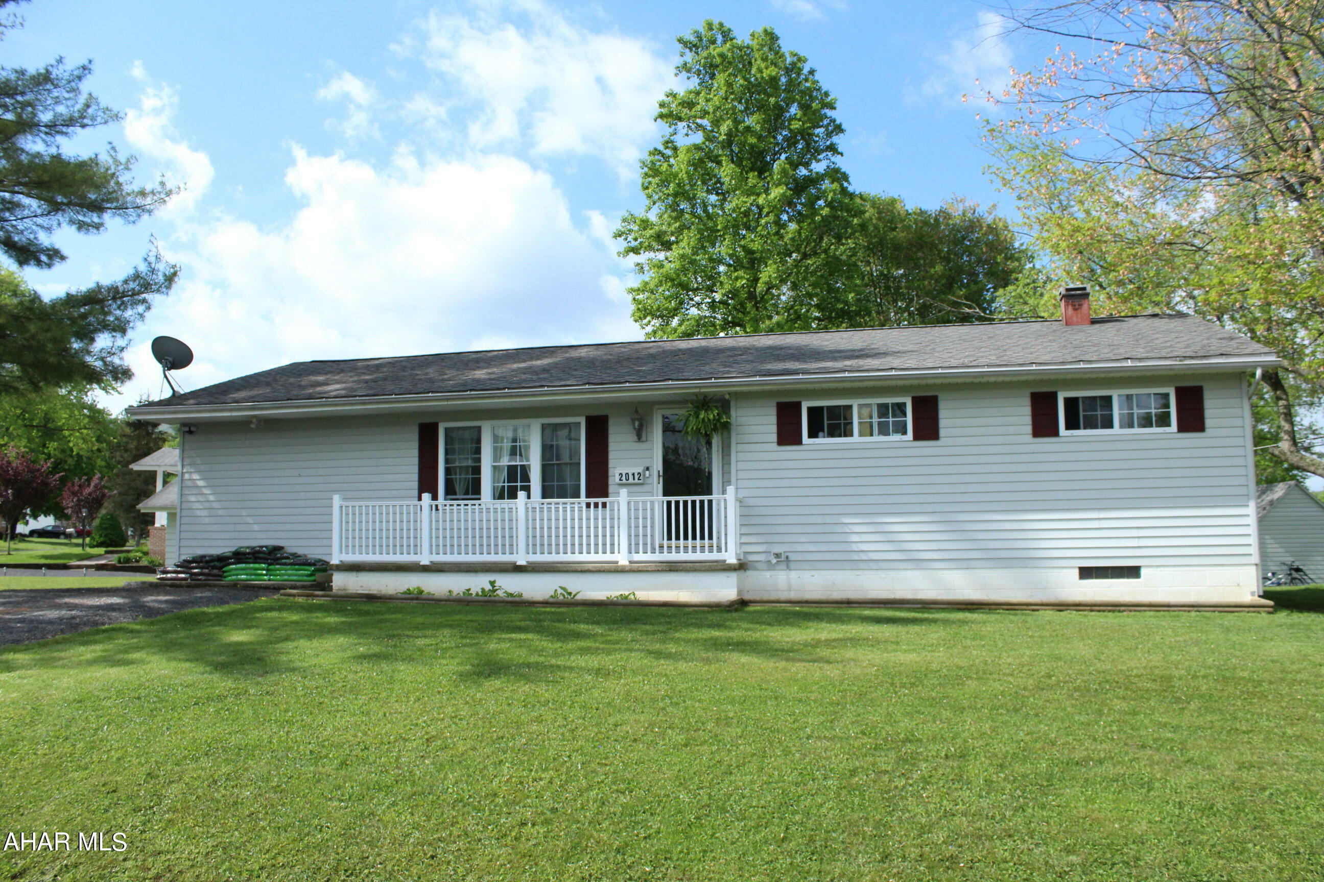 Property Photo:  2012 Parkway Drive  PA 16602 