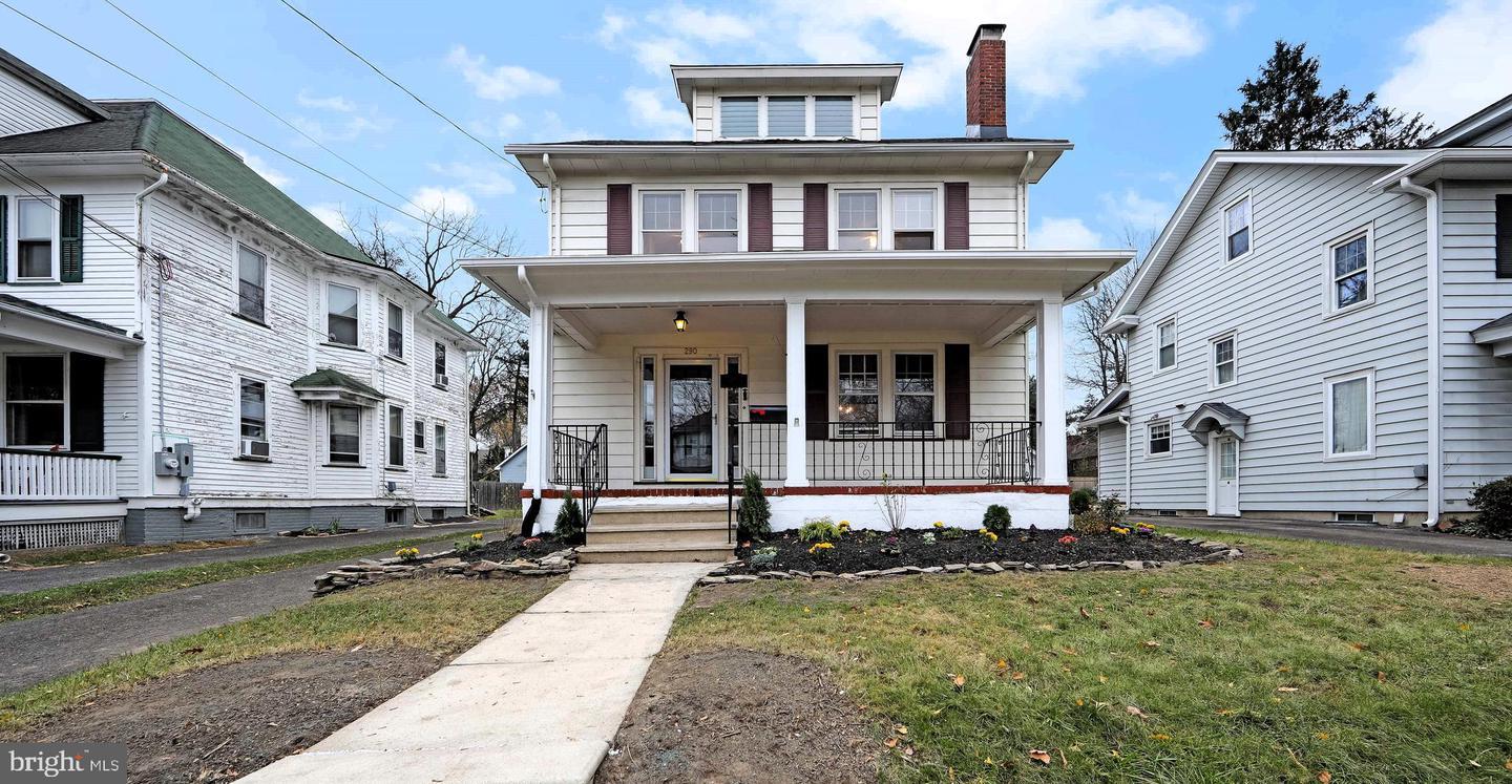 Property Photo:  290 W 2nd Street  NJ 08057 