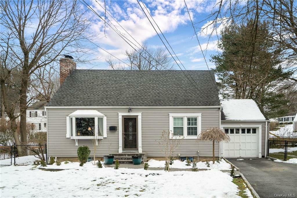 Property Photo:  1007 Knollwood Road  NY 10603 