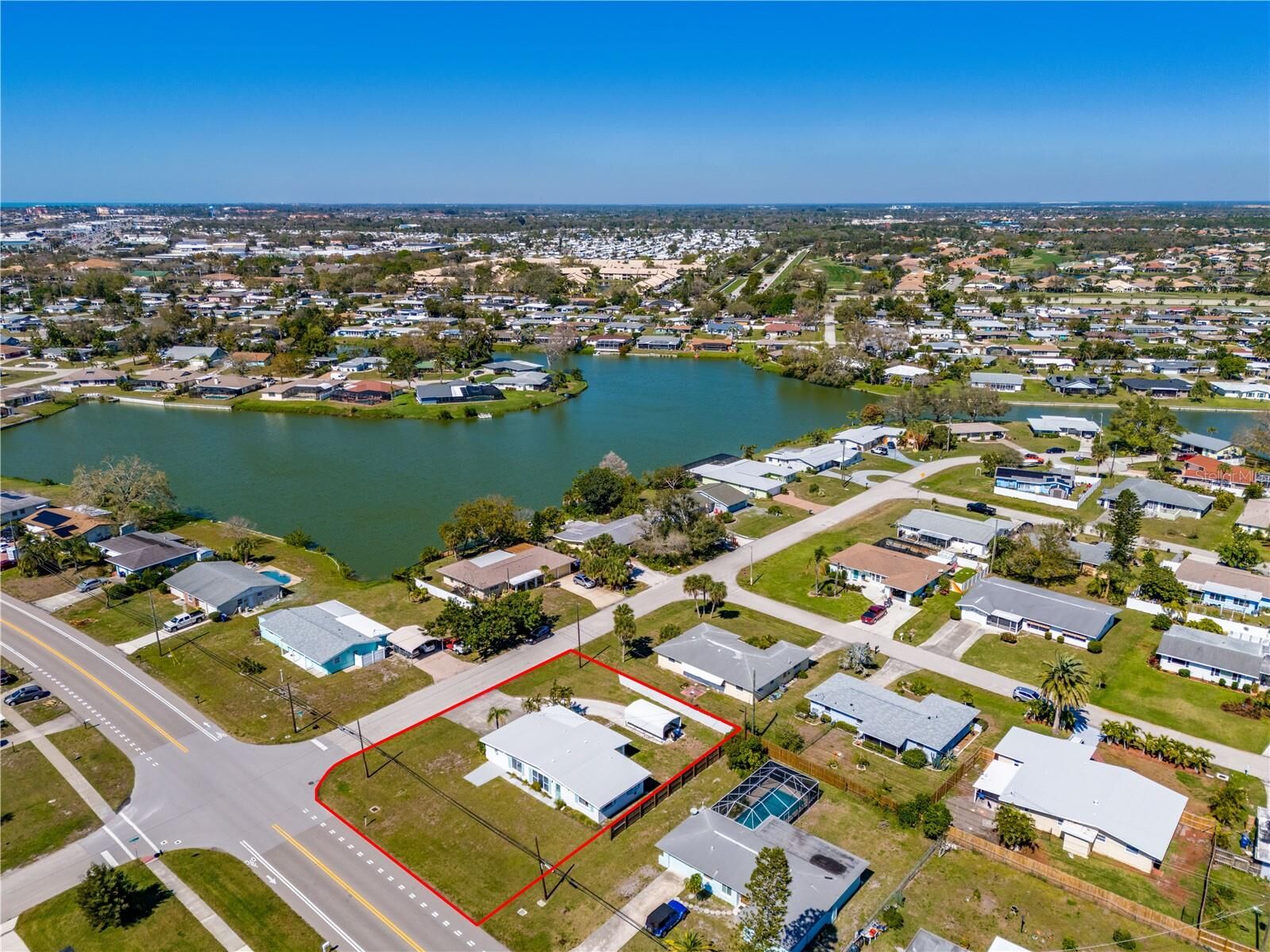Property Photo: 333 Shamrock Boulevard FL 34293