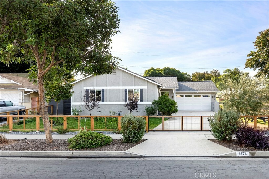 Property Photo:  1478 W Olive Ave  CA 92833 