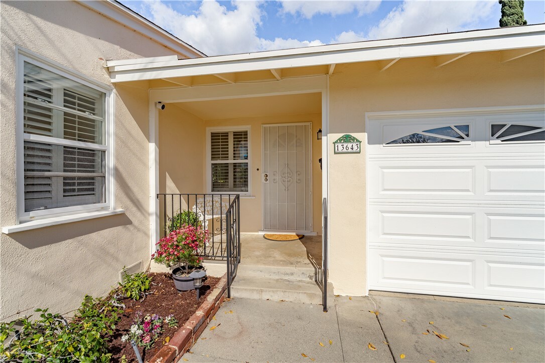 Property Photo: 13643 Cullen Street CA 90605