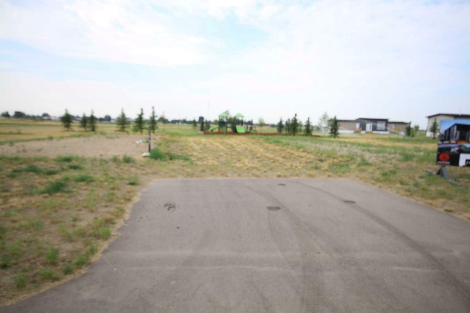 4822 72 Avenue  Taber AB T1G 0G7 photo