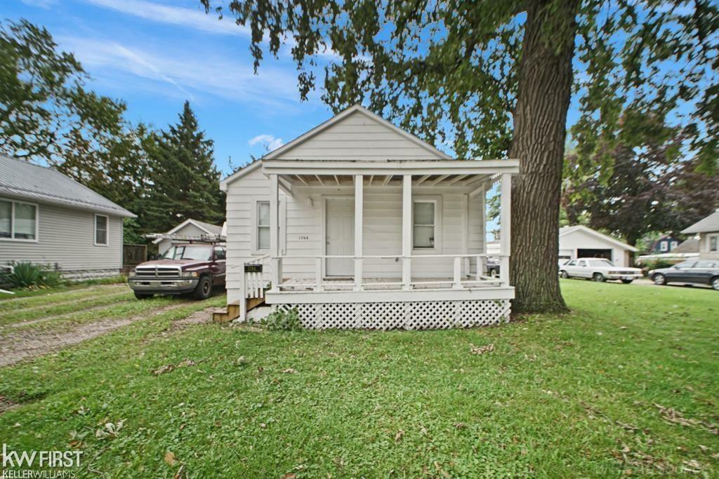 Property Photo:  1704 McBrady  MI 48060 