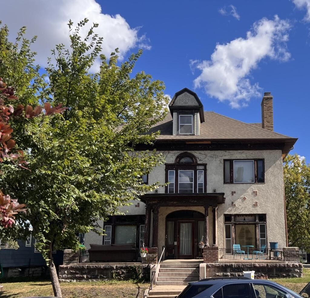 Property Photo:  1917 Stevens Avenue  MN 55403 