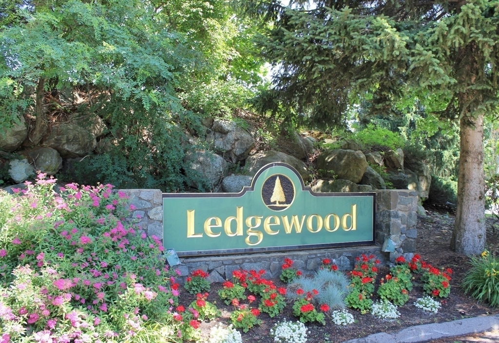 Property Photo: 2 Ledgewood Way 5 MA 01960