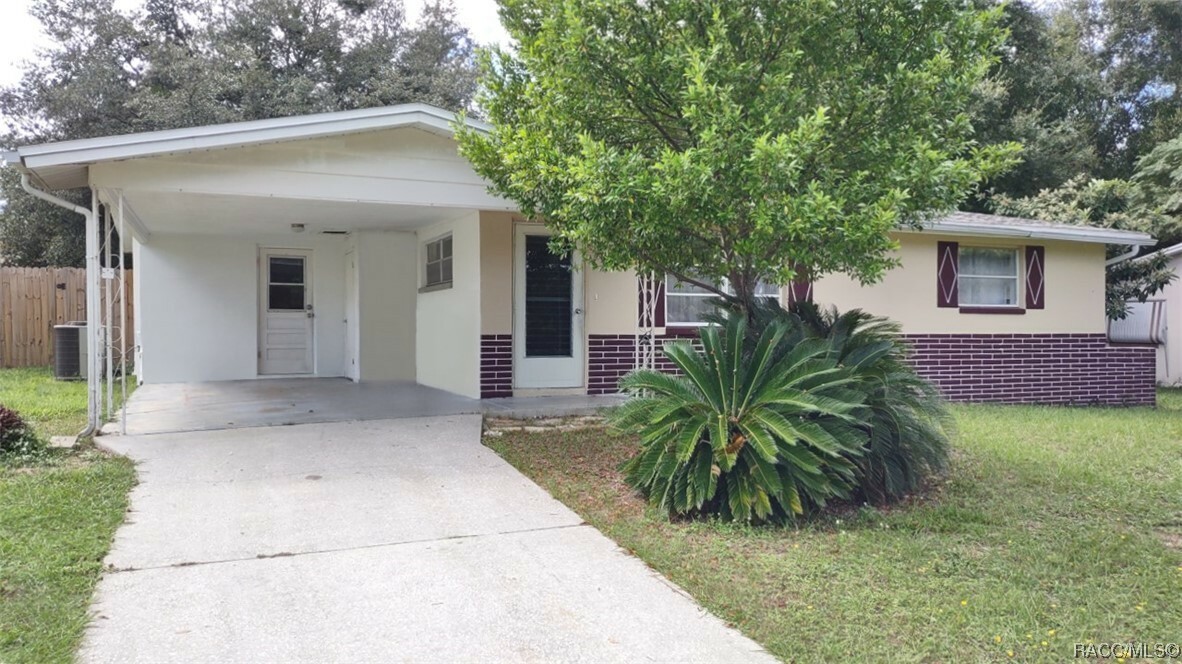 Property Photo:  60 Roosevelt Boulevard  FL 34465 