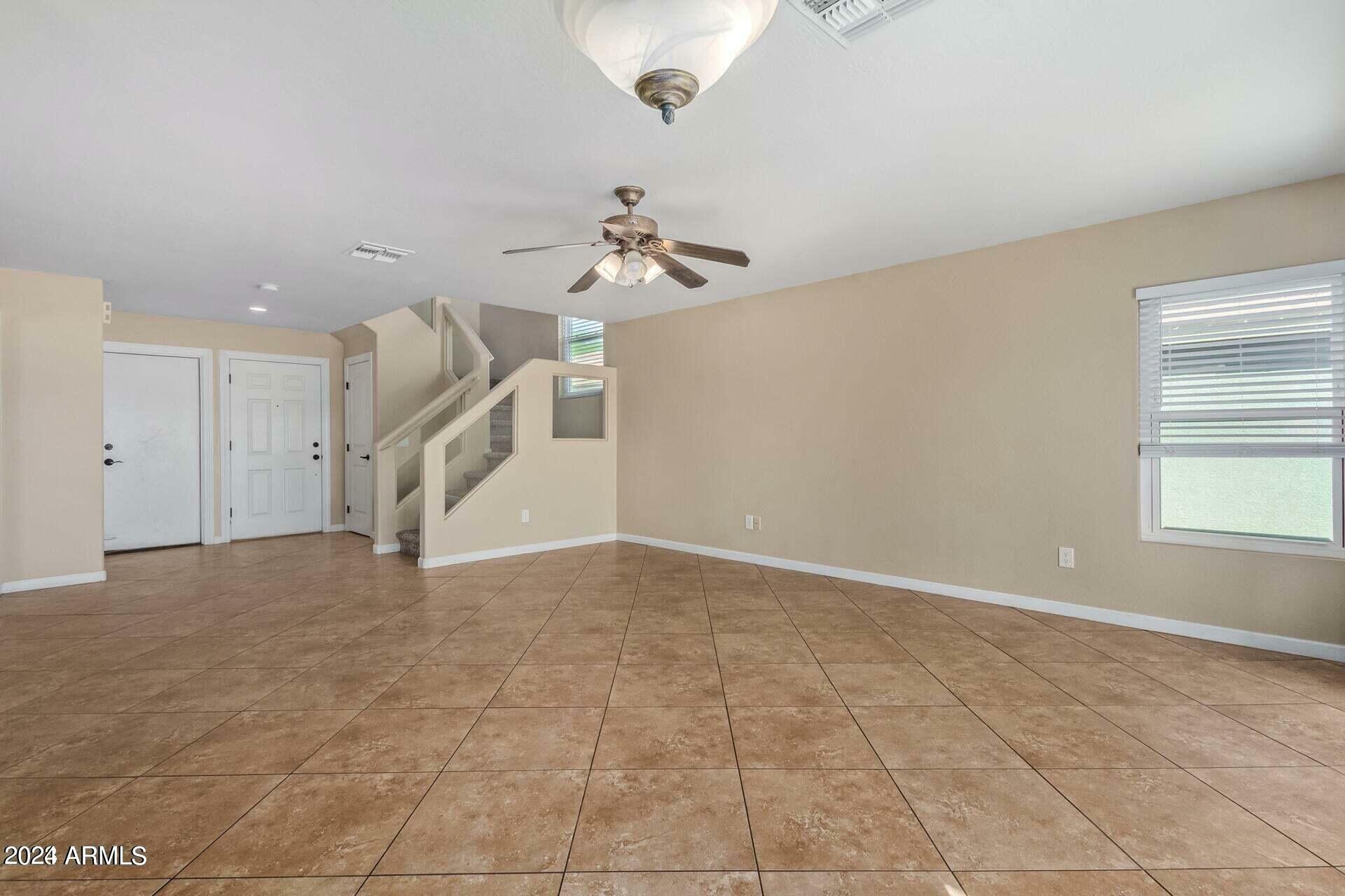 Property Photo:  885 E Mayfield Circle  AZ 85143 