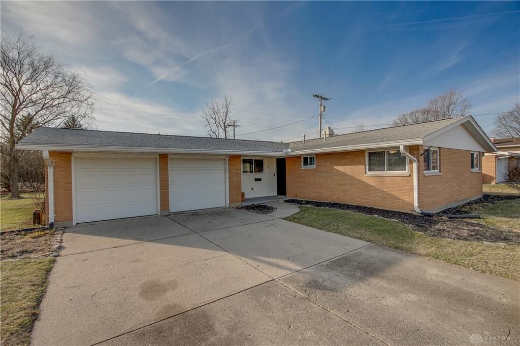 Property Photo: 463 Young Drive OH 45324