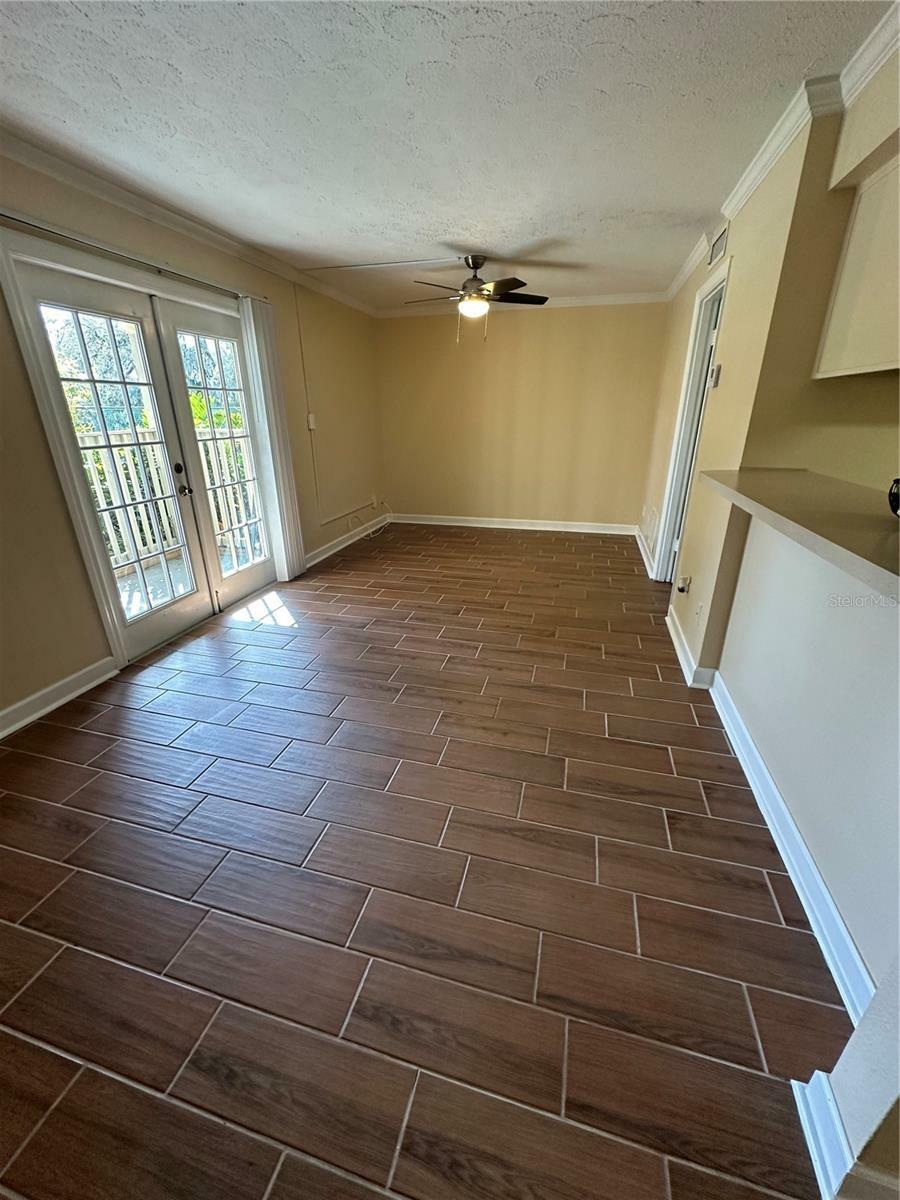 Property Photo: 435 Wymore Road 106 FL 32714