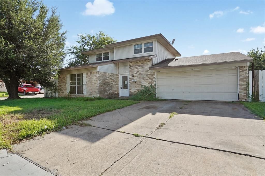 Property Photo: 2929 Brushcreek Street TX 75052