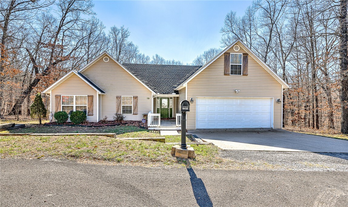 Property Photo:  19 Chatham Drive  AR 72714 