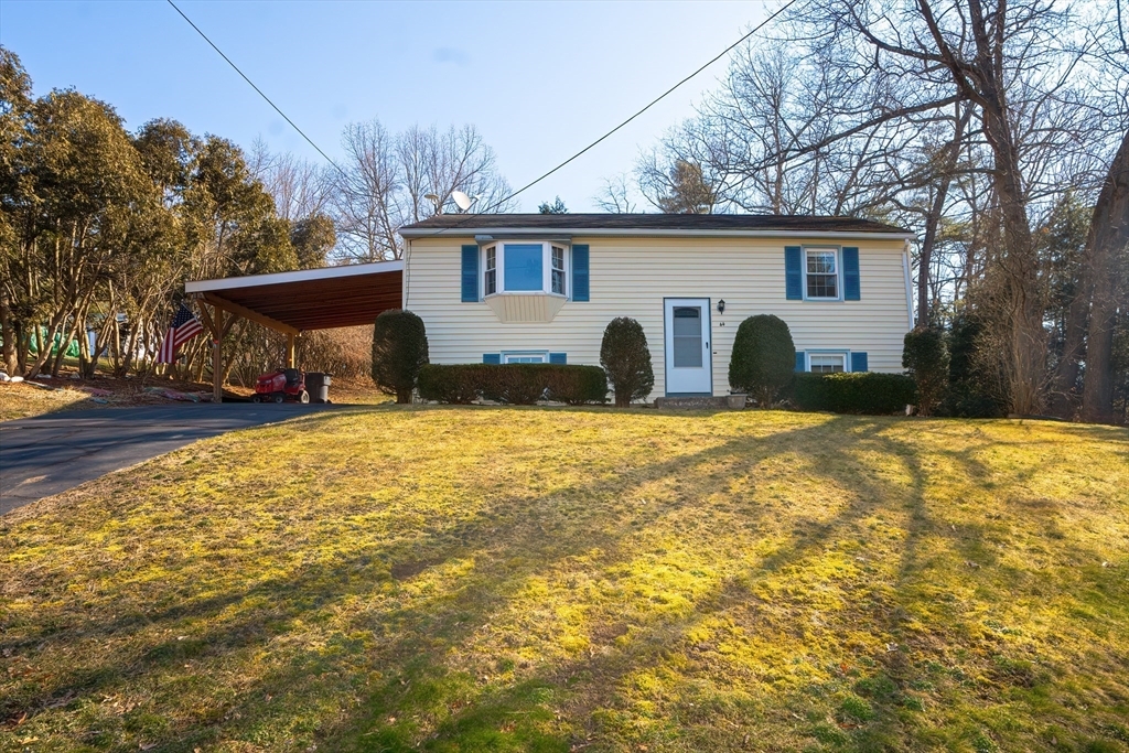 Property Photo:  44 Pinewood Ln  MA 01085 