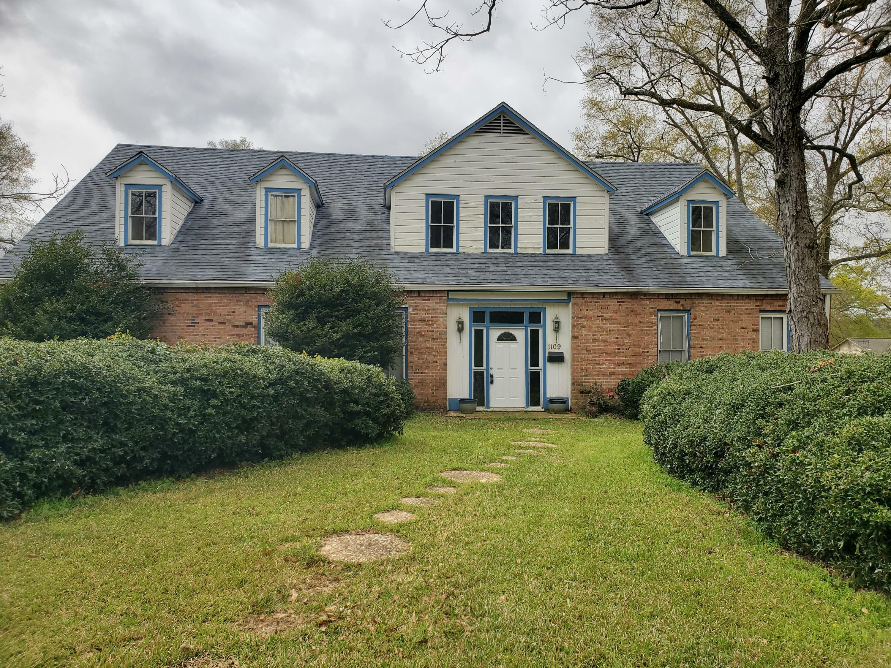 1109 W Port St  Deridder LA 70634 photo