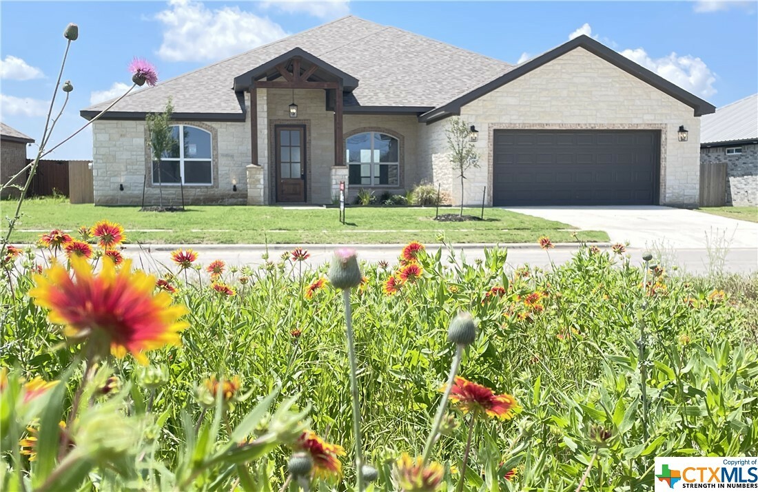 Property Photo:  214 Overlook Trail  TX 76522 