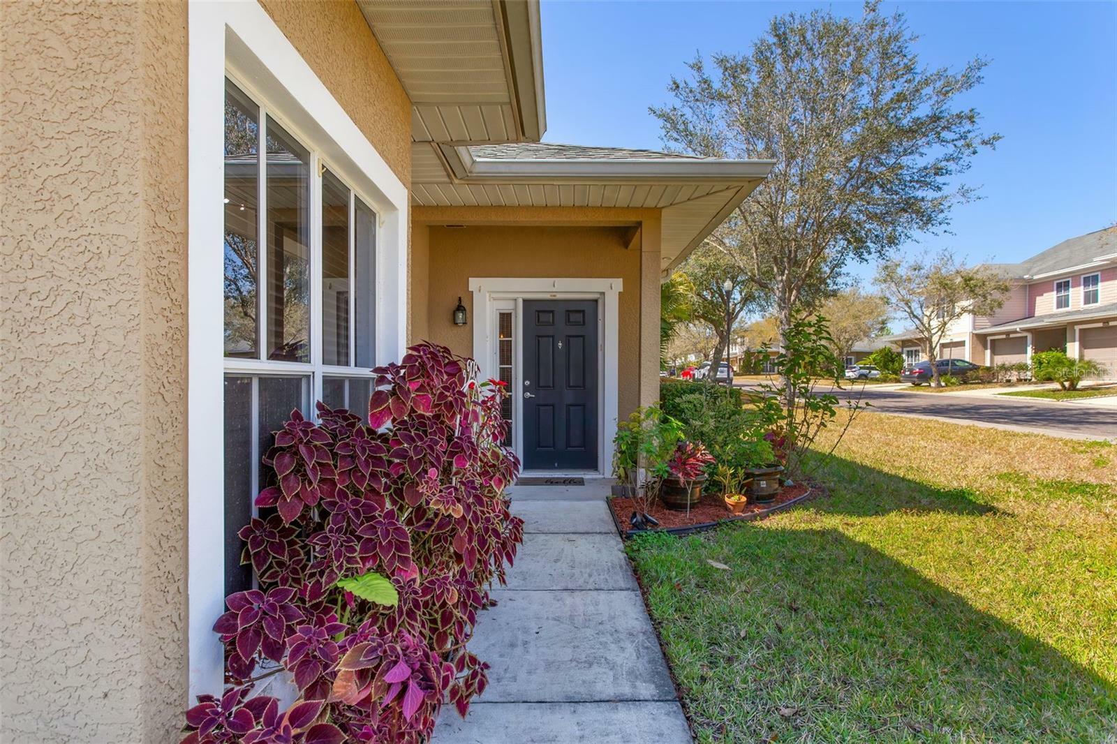 Property Photo:  5912 Bellewstown Drive  FL 33610 