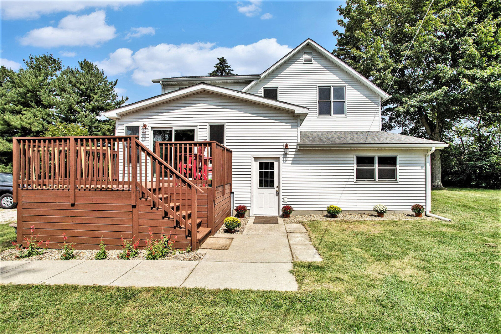 Property Photo:  5596 Sawyer Road  MI 49125 