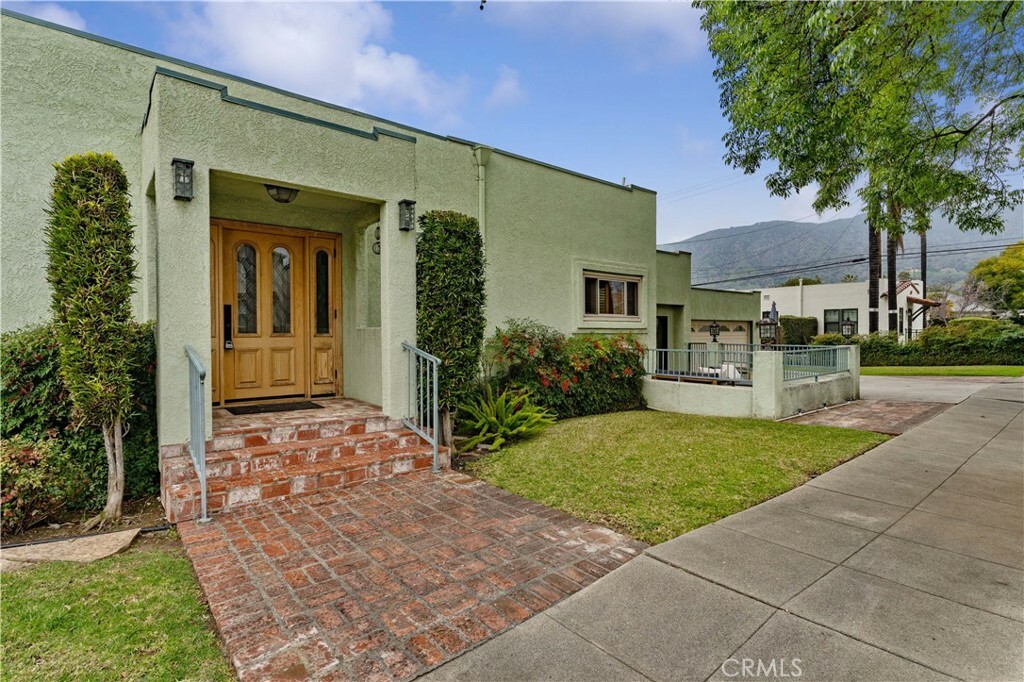 Property Photo:  231 E Bennett Avenue  CA 91741 