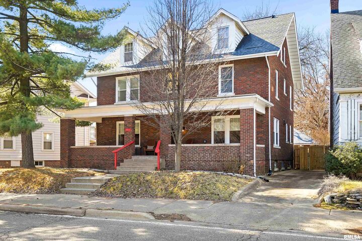 1011 N Farmington Road  Peoria IL 61606 photo