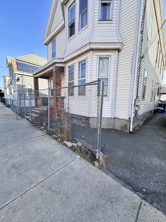 Property Photo:  9 Trenton St  MA 01841 