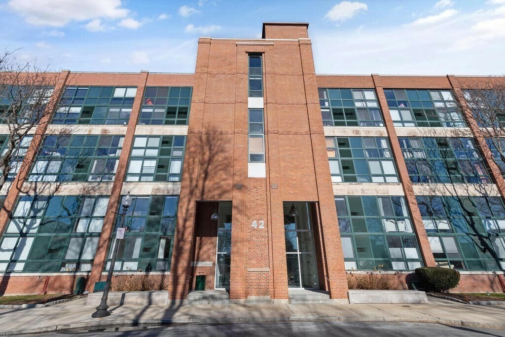 Property Photo: 42 8th Street 5101 MA 02129