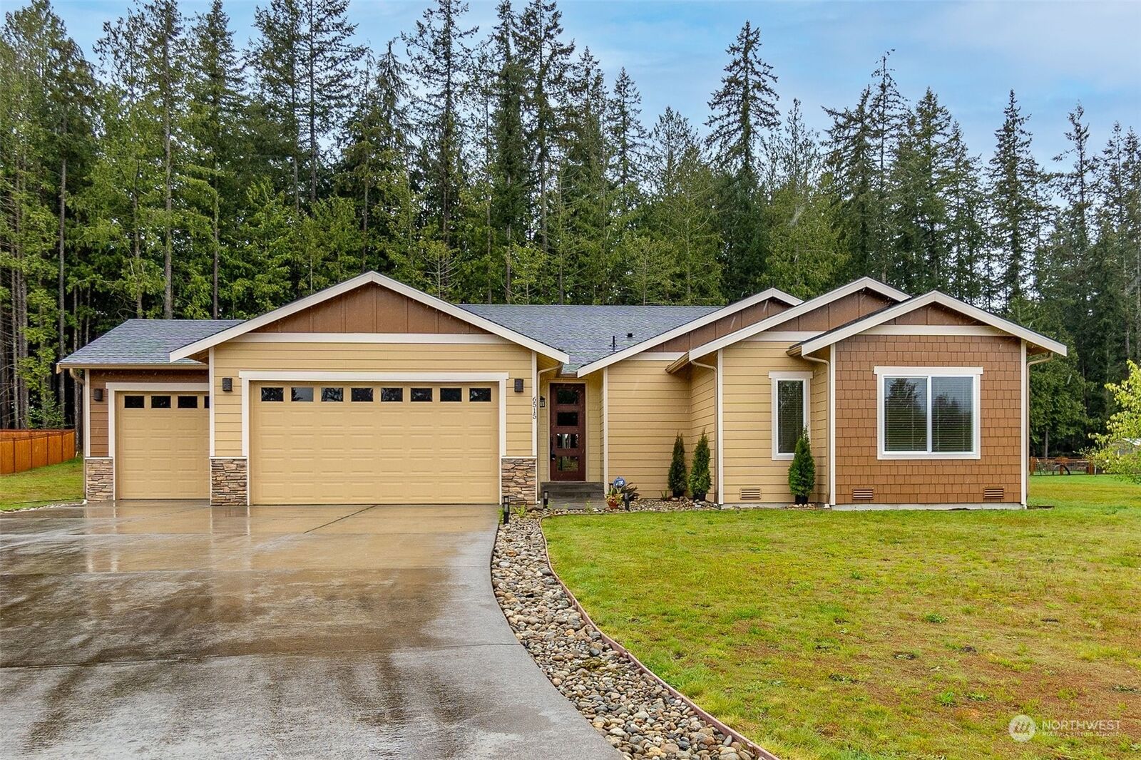 Property Photo:  6515 256th Street NE  WA 98223 