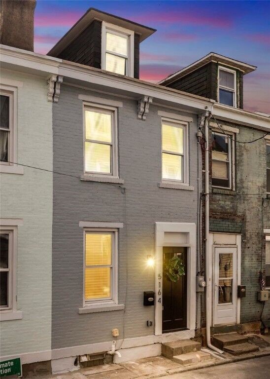 Property Photo:  5164 Natrona Way  PA 15201 